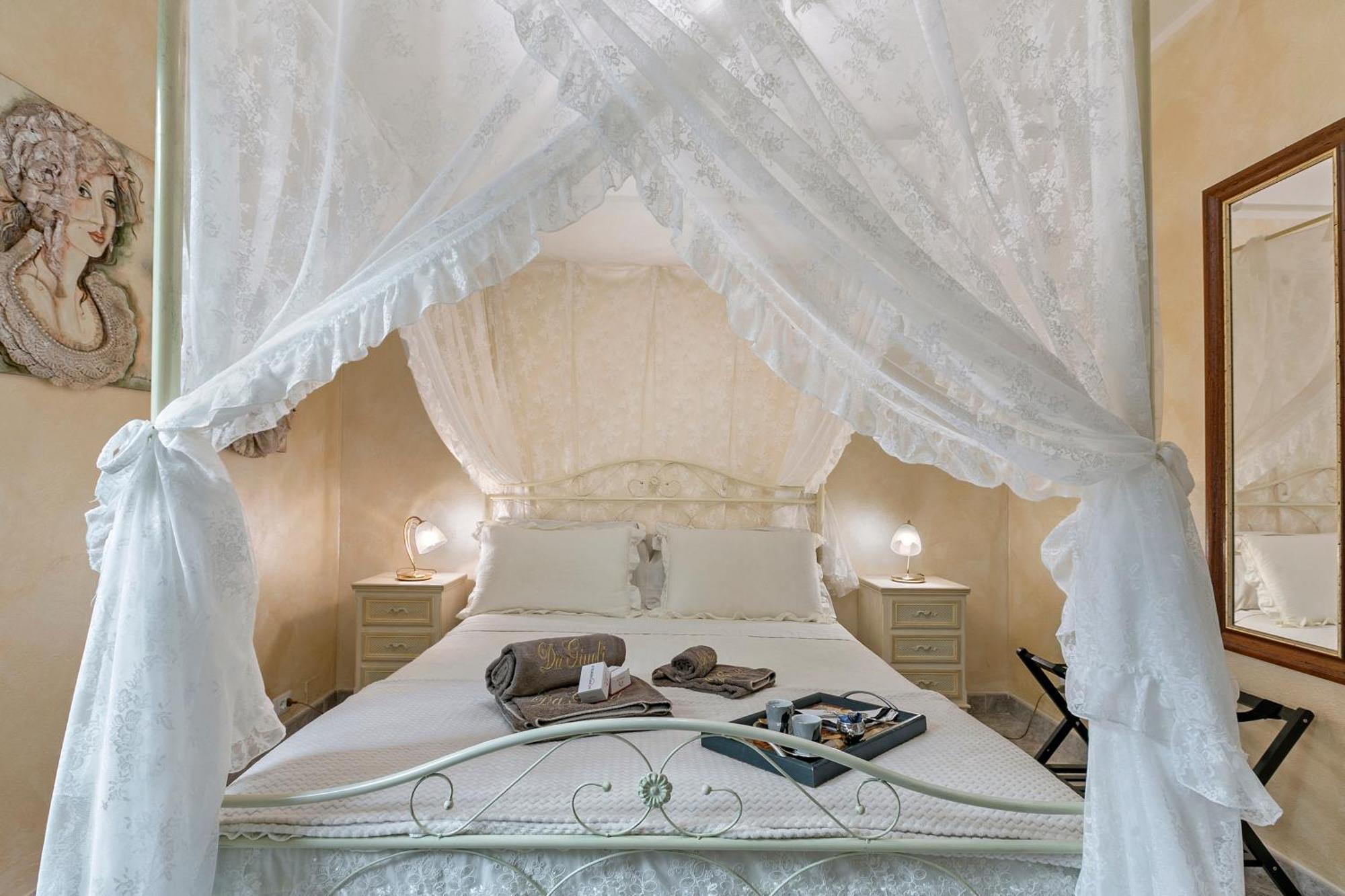 Bed & Breakfast Da Giueli On The Seafront 3*