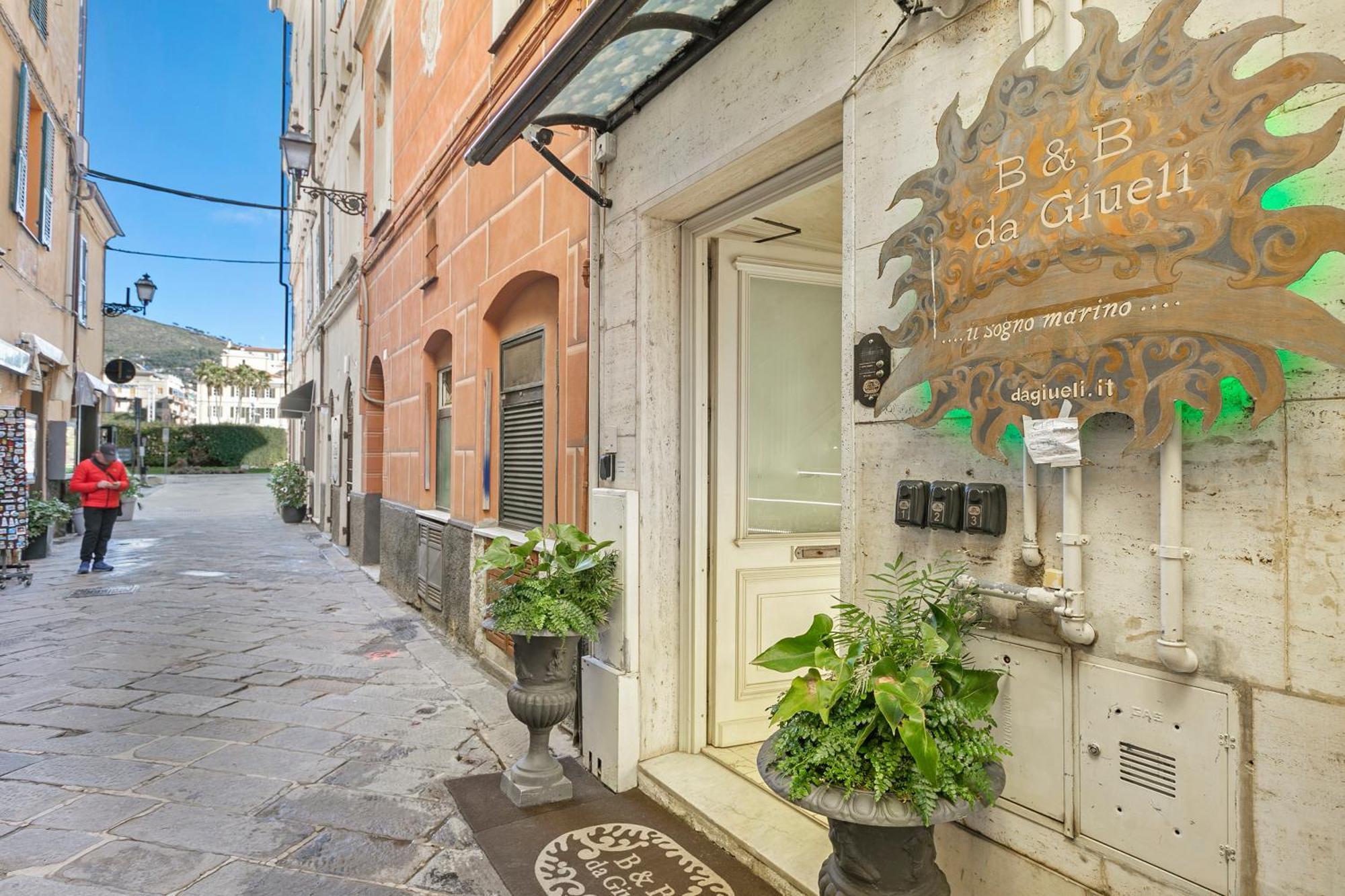 Da Giueli On The Seafront Alassio